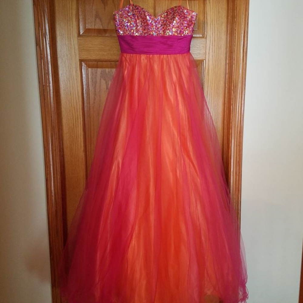 Pink/Orange Prom Dress